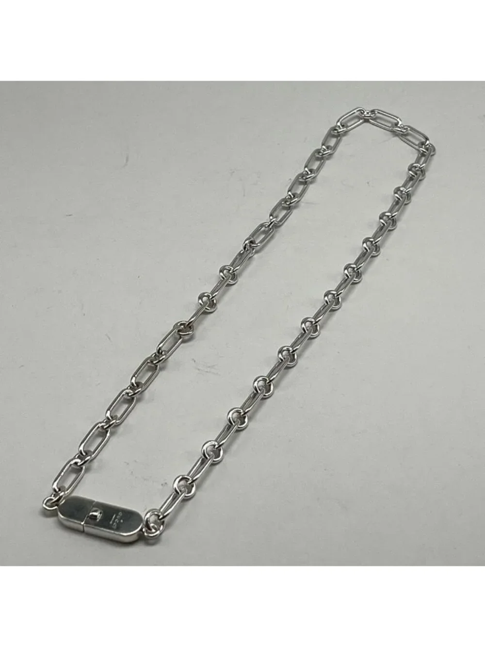 Gucci Tom Ford Era Oval Link Necklace